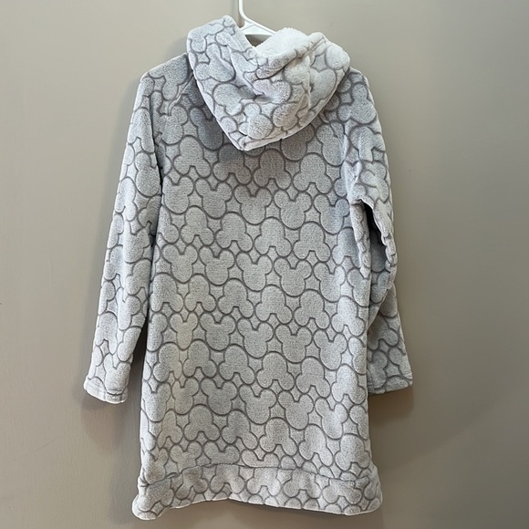 ✅Mickey Mouse Gray Faux Fur Hoodie Disney Long sleeve Pullover Tunic Women’s M - Picture 4 of 13